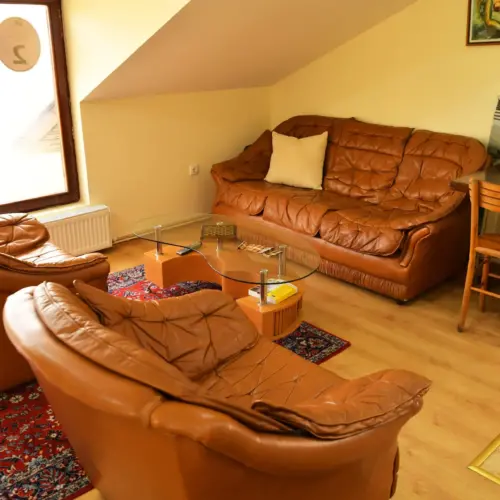 Trokrevetni apartman “Gornji Pogled”